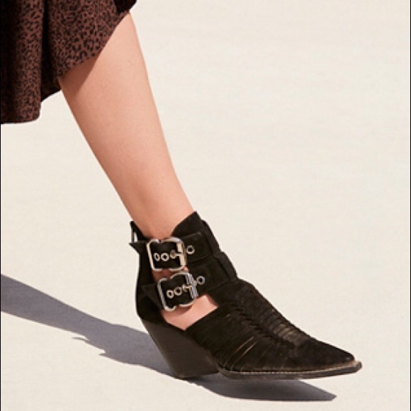 travis ankle boot jeffrey campbell